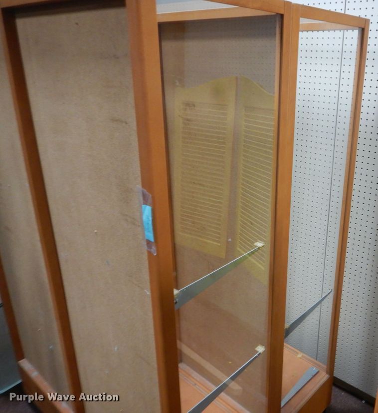 image for item IU9808 (3) trophy cases