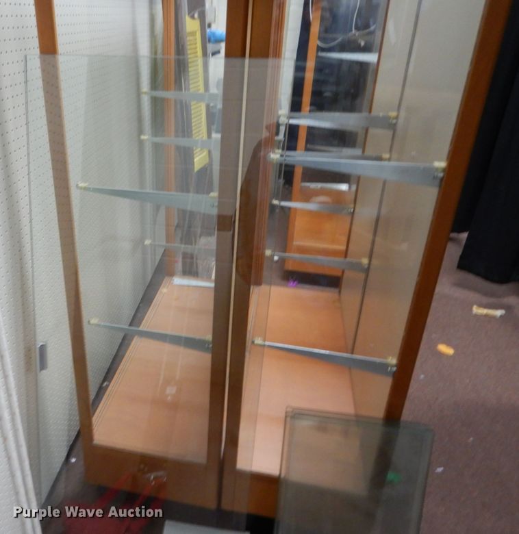 image for item IU9808 (3) trophy cases