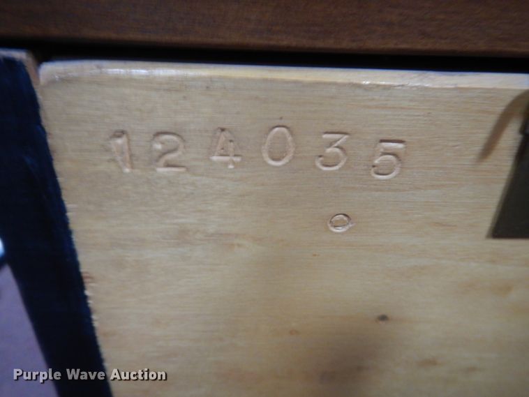 image for item IU9809 Music equipment