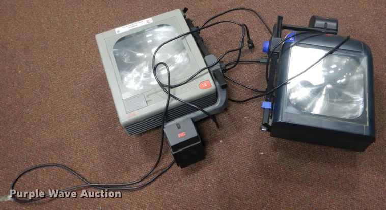 image for item IU9810 (3) 3M projectors