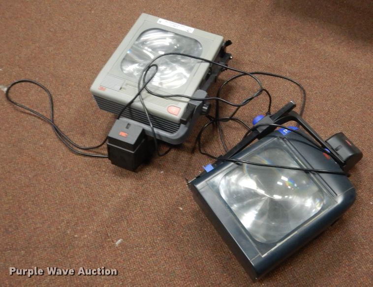 image for item IU9810 (3) 3M projectors