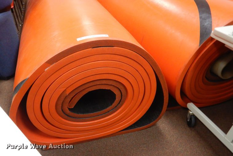 image for item IU9812 (3) wrestling mats