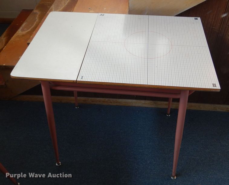 image for item IU9817 (3) graphing desks