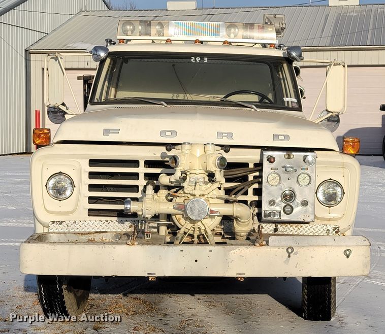 image for item JE9911 1974 Ford F600  pumper fire truck