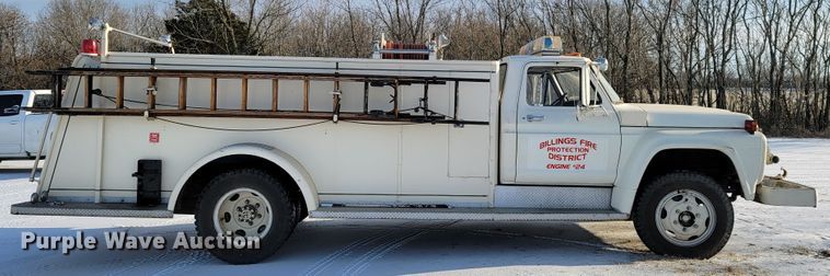 image for item JE9911 1974 Ford F600  pumper fire truck