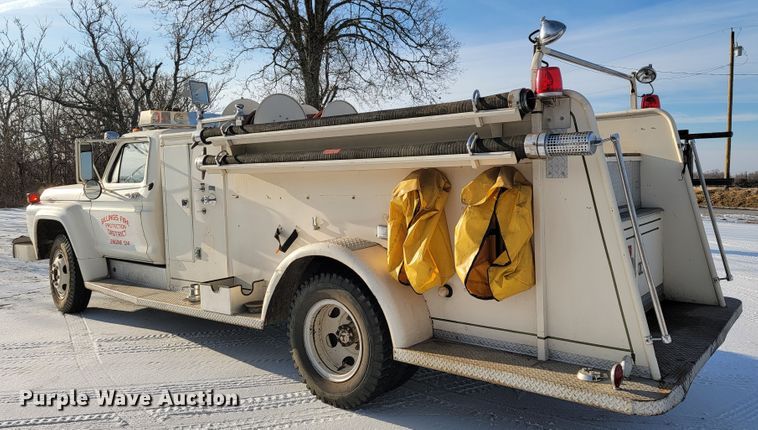 image for item JE9911 1974 Ford F600  pumper fire truck