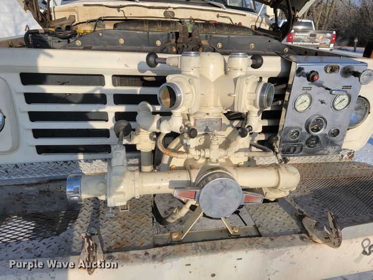 image for item JE9911 1974 Ford F600  pumper fire truck