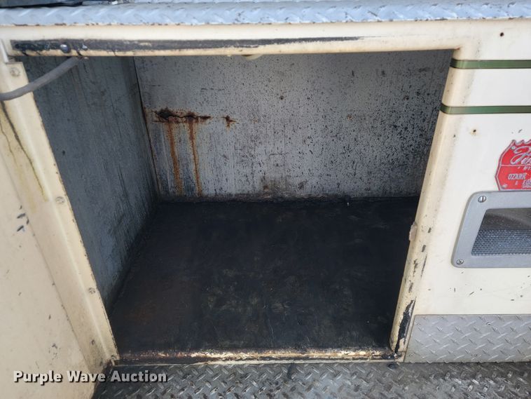 image for item JE9911 1974 Ford F600  pumper fire truck