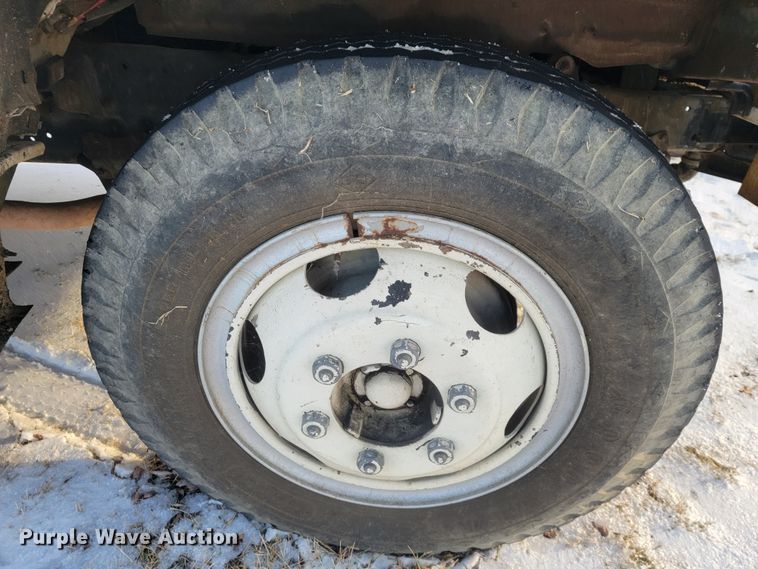 image for item JE9911 1974 Ford F600  pumper fire truck