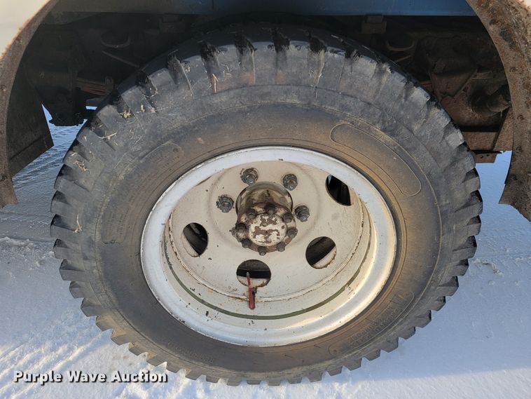 image for item JE9911 1974 Ford F600  pumper fire truck