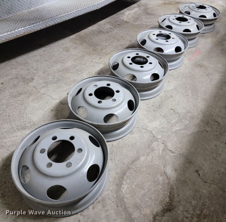 image for item JE9911 1974 Ford F600  pumper fire truck