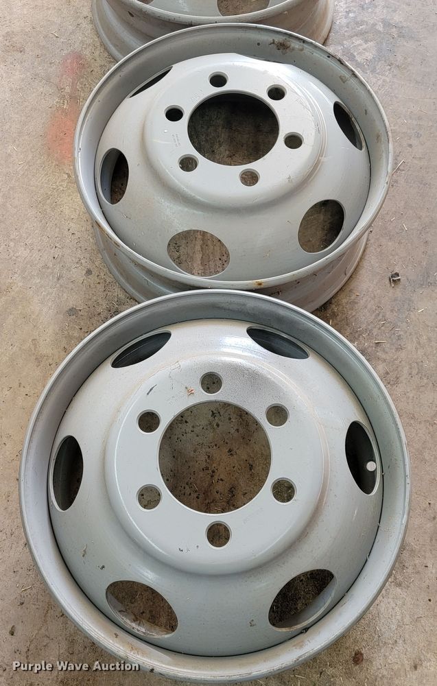 image for item JE9911 1974 Ford F600  pumper fire truck