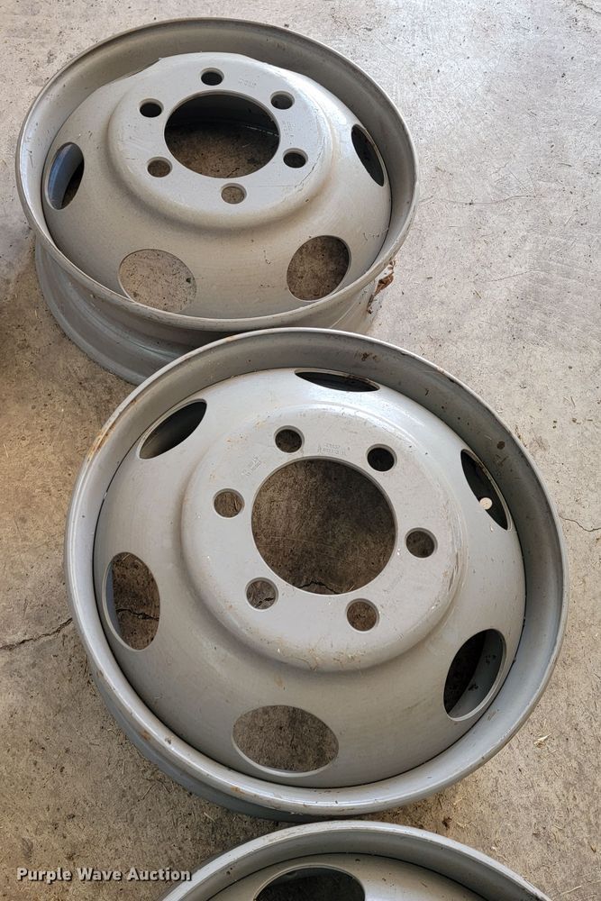 image for item JE9911 1974 Ford F600  pumper fire truck