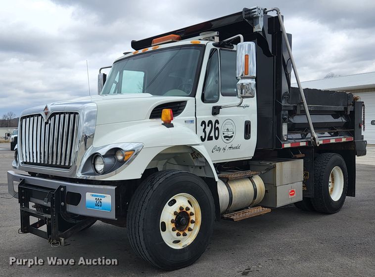 image for item JG9195 2013 International 7400  dump truck