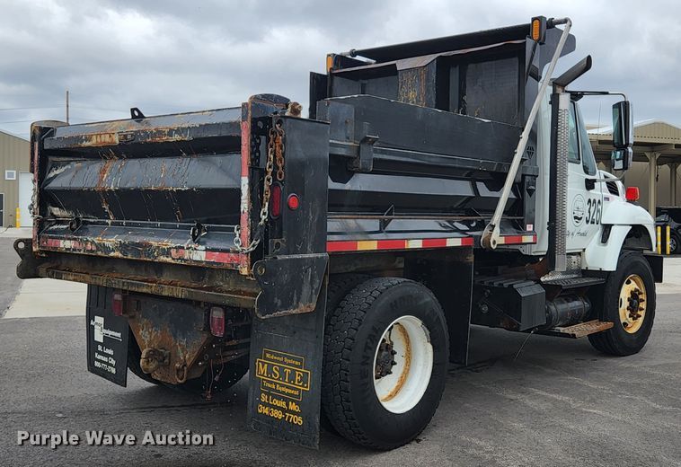 image for item JG9195 2013 International 7400  dump truck