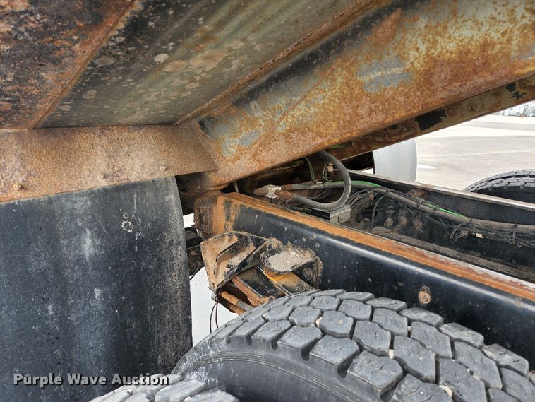 image for item JG9195 2013 International 7400  dump truck