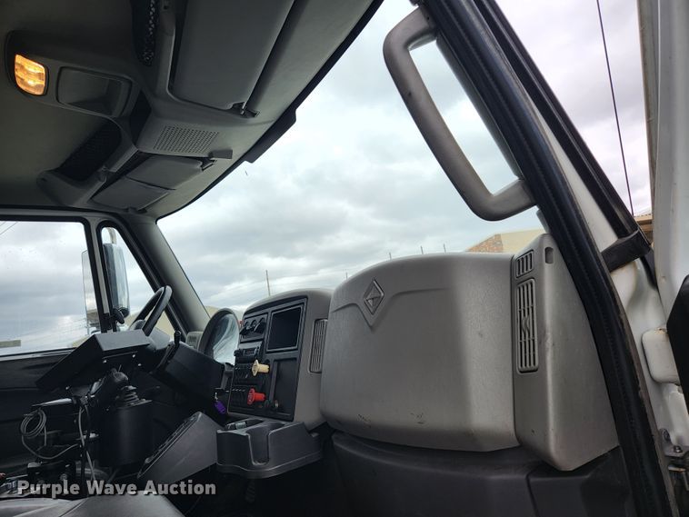 image for item JG9195 2013 International 7400  dump truck