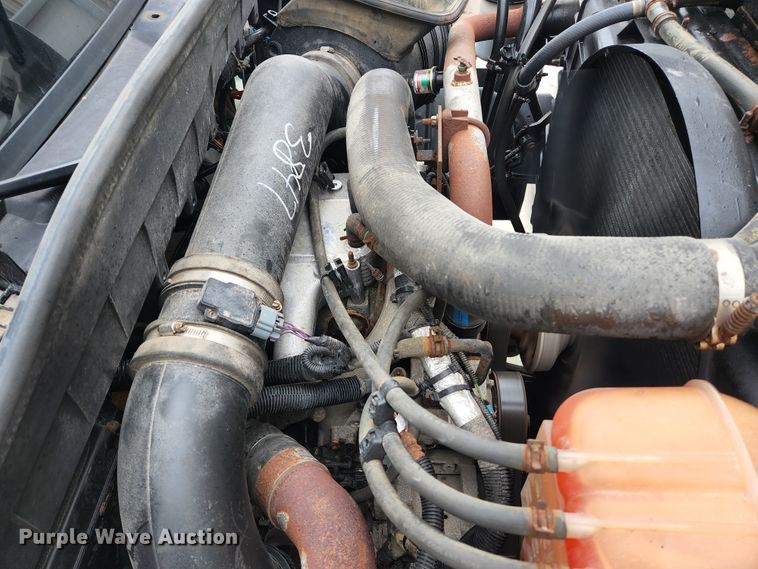 image for item JG9195 2013 International 7400  dump truck