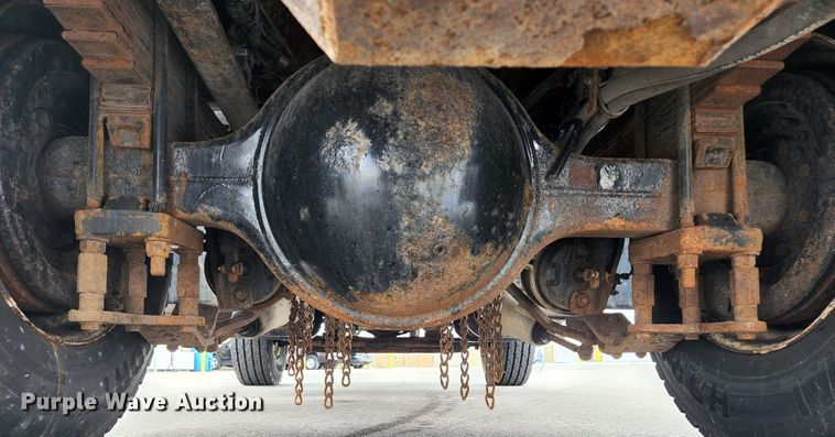 image for item JG9195 2013 International 7400  dump truck