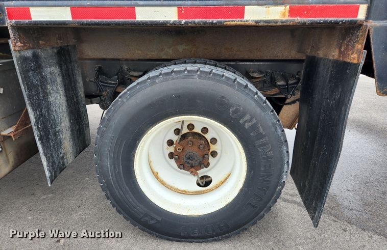 image for item JG9195 2013 International 7400  dump truck