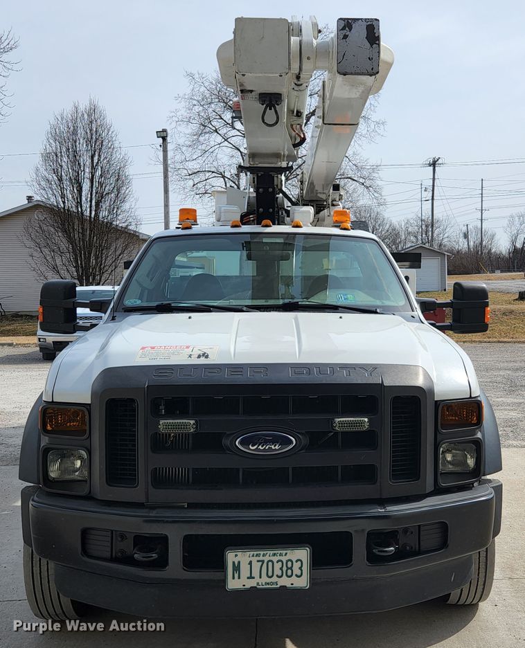 image for item JG9197 2008 Ford F550 Super Duty XL  bucket truck