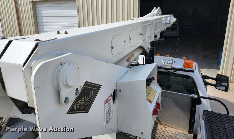 image for item JG9197 2008 Ford F550 Super Duty XL  bucket truck