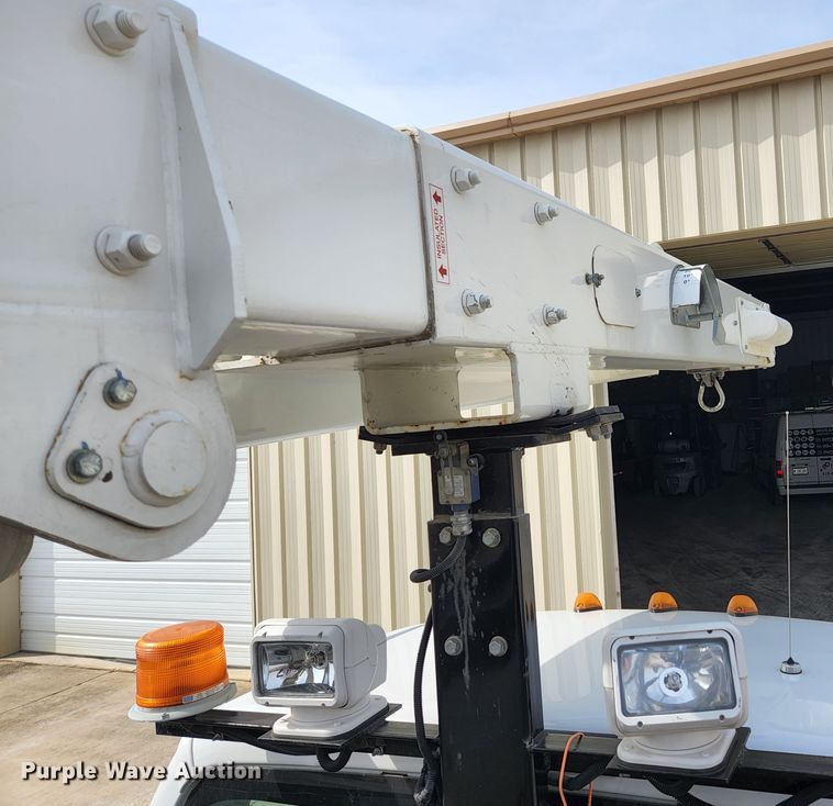 image for item JG9197 2008 Ford F550 Super Duty XL  bucket truck