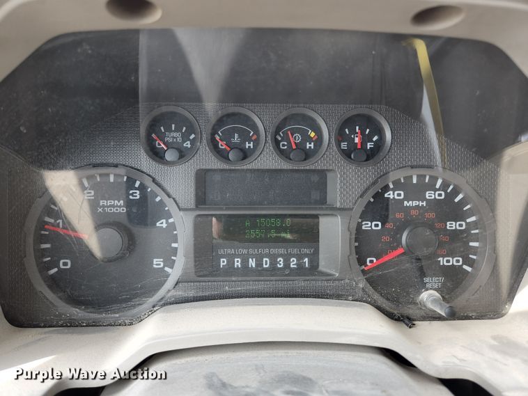 image for item JG9197 2008 Ford F550 Super Duty XL  bucket truck