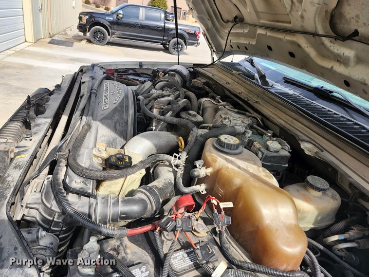 image for item JG9197 2008 Ford F550 Super Duty XL  bucket truck