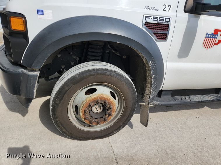 image for item JG9197 2008 Ford F550 Super Duty XL  bucket truck