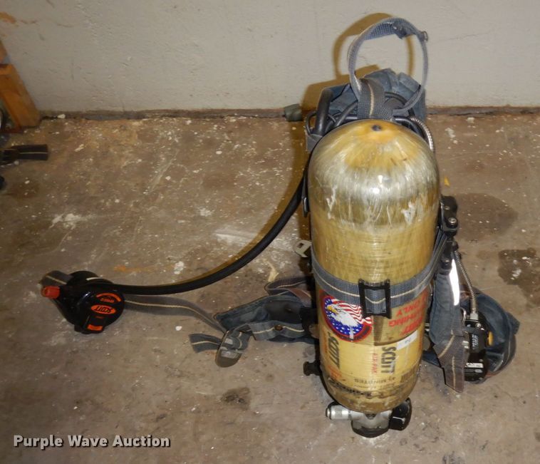 image for item JJ9311 (3) SCBA units