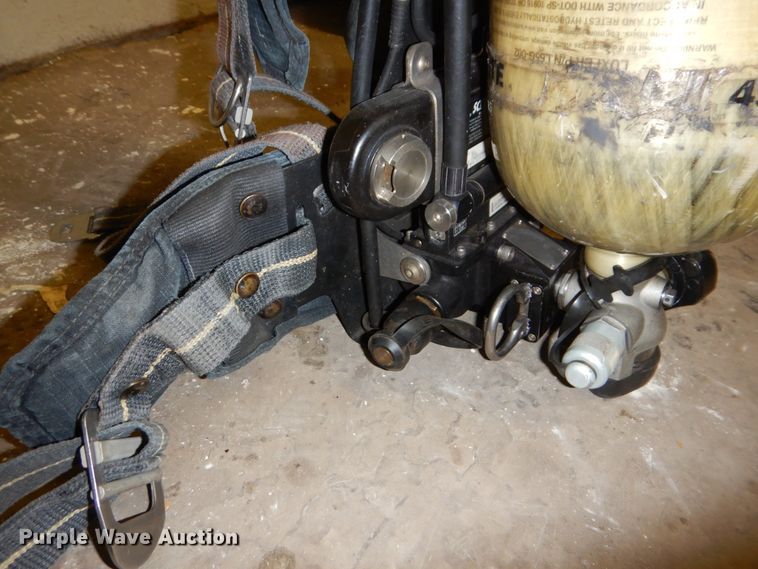 image for item JJ9311 (3) SCBA units