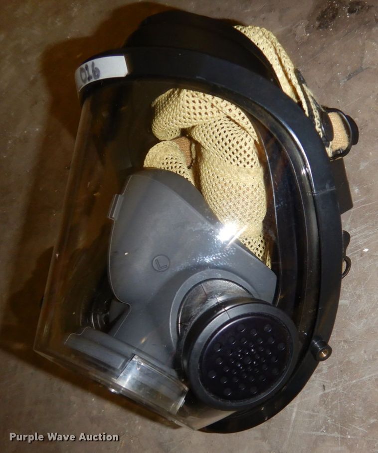image for item JJ9311 (3) SCBA units