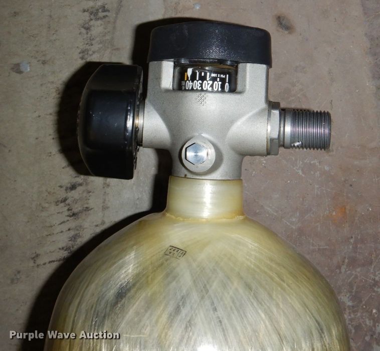 image for item JJ9311 (3) SCBA units