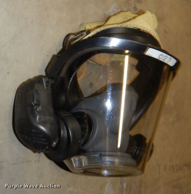 image for item JJ9312 (3) SCBA units