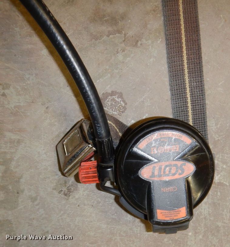 image for item JJ9312 (3) SCBA units