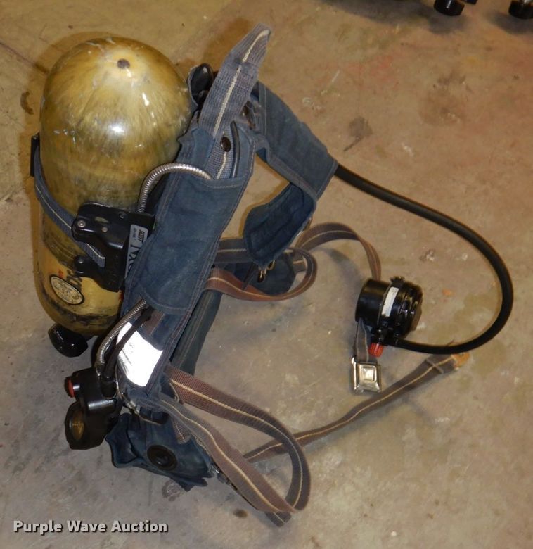 image for item JJ9313 (3) SCBA units