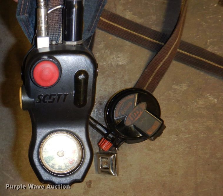 image for item JJ9313 (3) SCBA units
