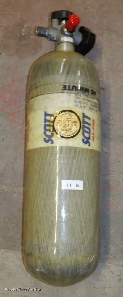 image for item JJ9313 (3) SCBA units