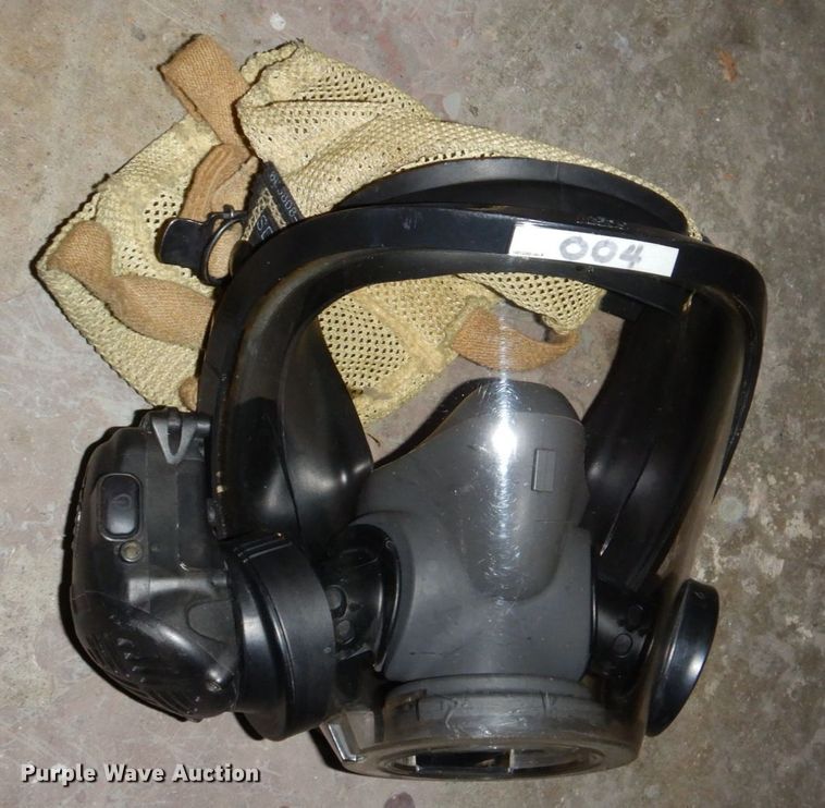 image for item JJ9314 (3) SCBA units
