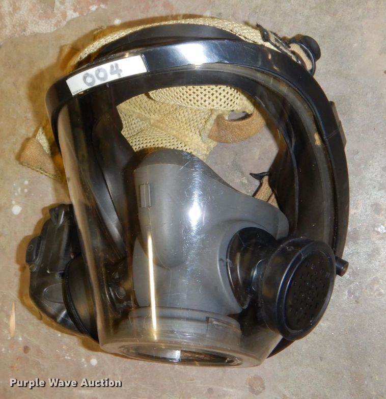 image for item JJ9314 (3) SCBA units