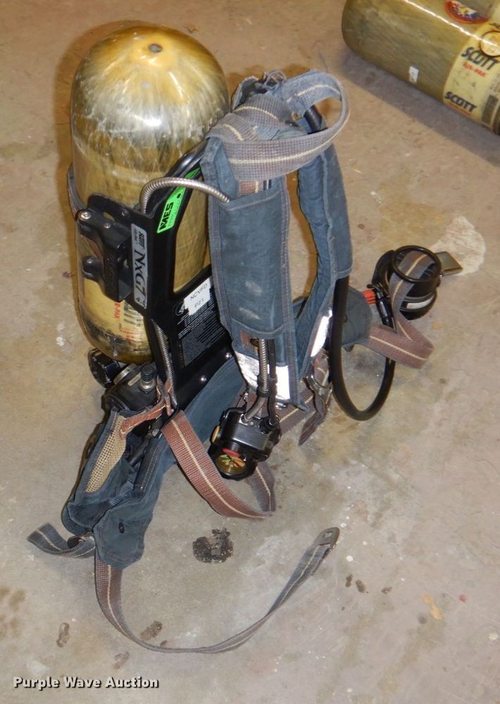 image for item JJ9314 (3) SCBA units