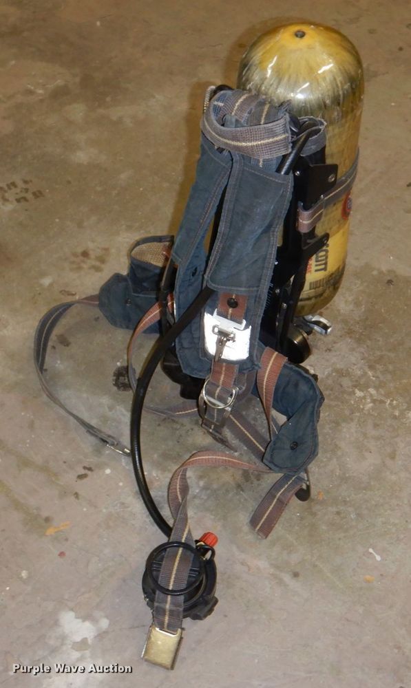 image for item JJ9314 (3) SCBA units