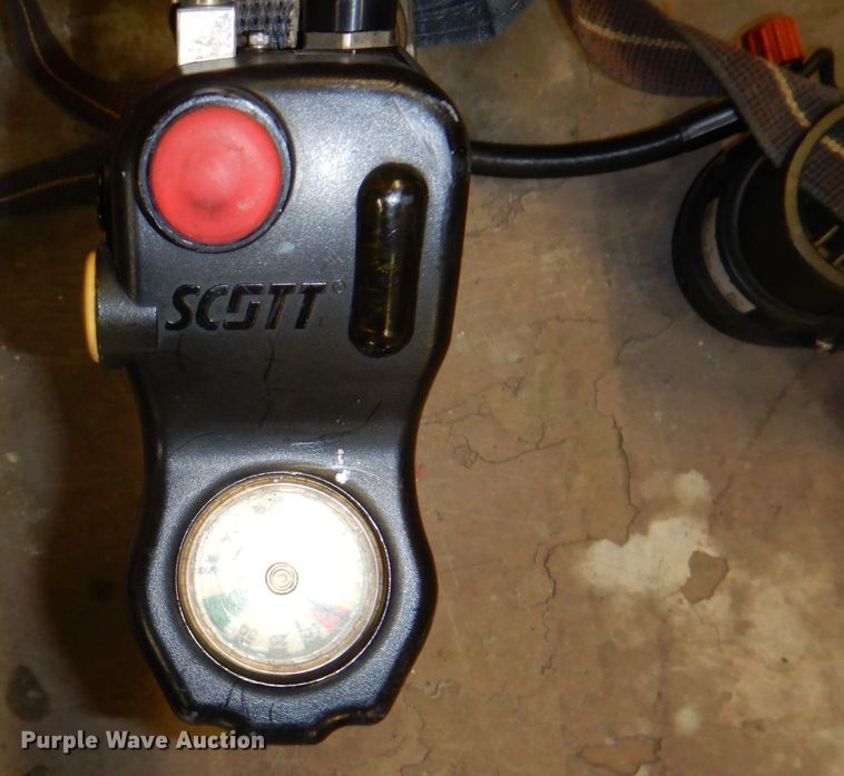 image for item JJ9314 (3) SCBA units