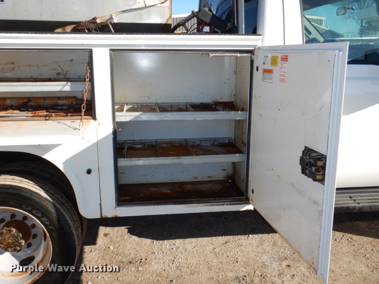 image for item JJ9341 2015 Ford F550 Super Duty  utility / service truck