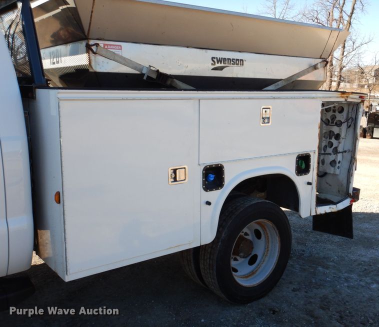 image for item JJ9341 2015 Ford F550 Super Duty  utility / service truck