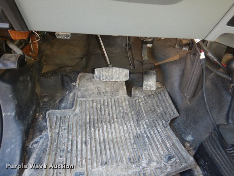 image for item JJ9341 2015 Ford F550 Super Duty  utility / service truck