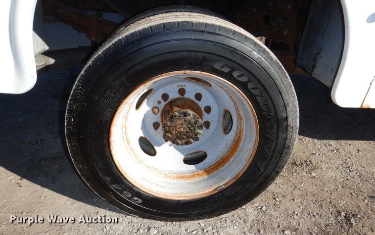 image for item JJ9341 2015 Ford F550 Super Duty  utility / service truck