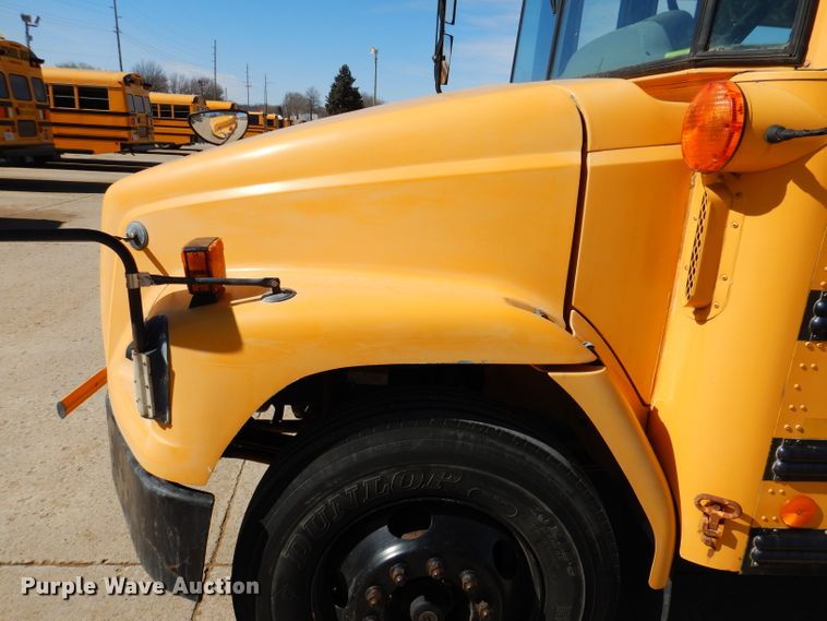image for item JK9548 2004 Freightliner FS65  school bus