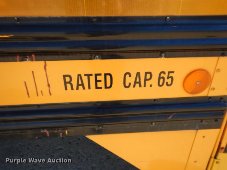 image for item JK9548 2004 Freightliner FS65  school bus